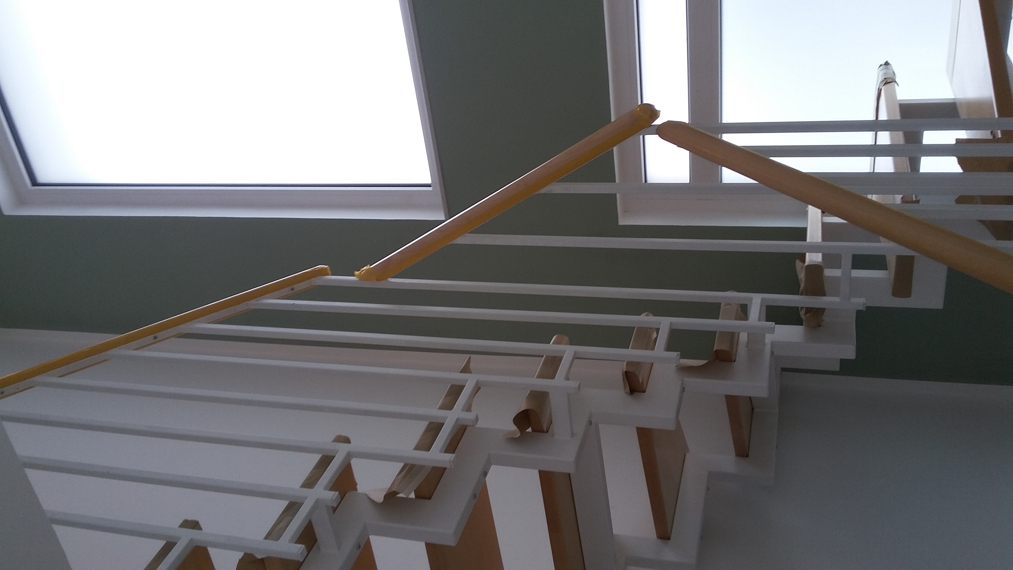 Treppenhaus - Anlegearbeiten (streichen)